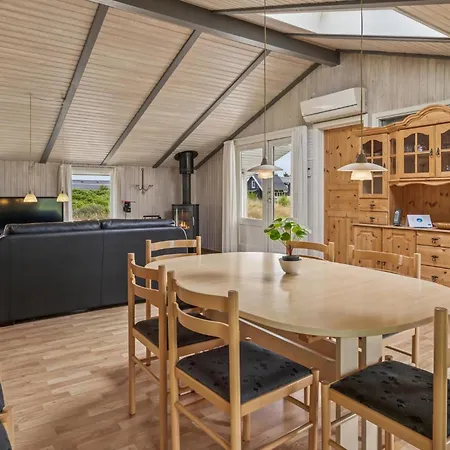 Holiday home Awesome In Hvide Sande With Sauna