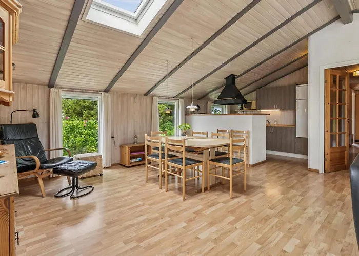 Сasa de vacaciones Awesome In Hvide Sande With Sauna