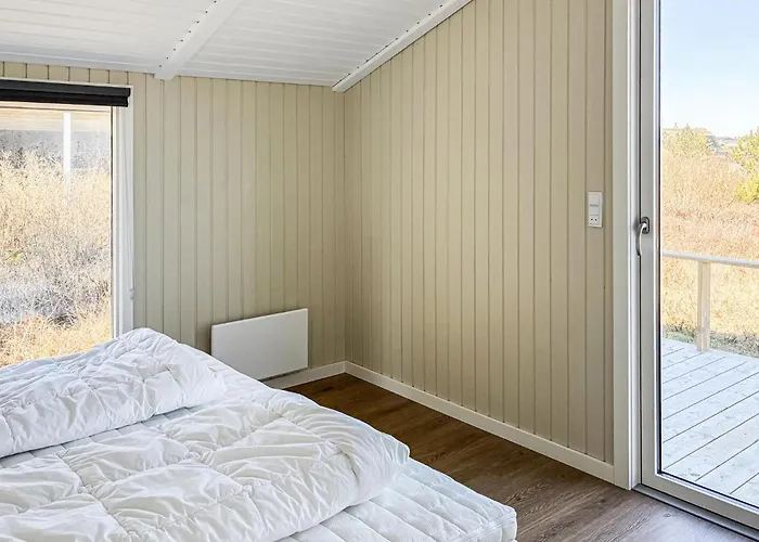 Awesome In Hvide Sande With Sauna Dom wakacyjny Bjerregård
